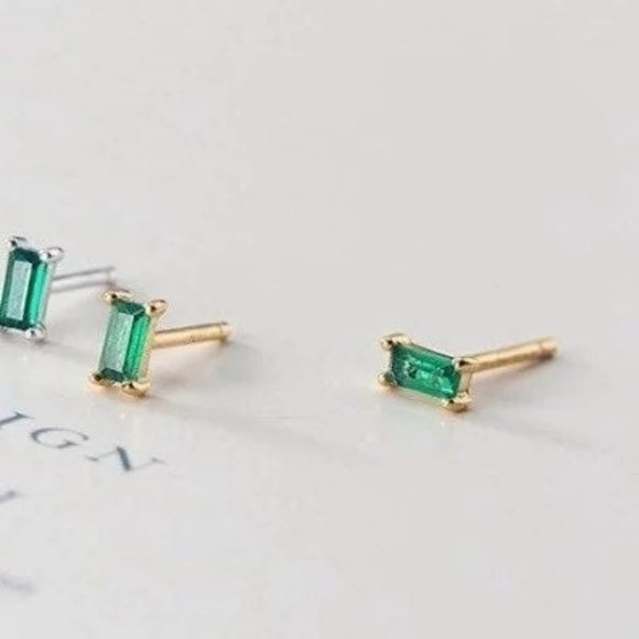 Small Emerald 925 Gold Studs Earrings - EOS002 Gold - Picture 6 of 11